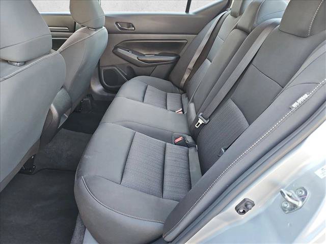 Used 2024 Nissan Altima 2.5 S FWD image 17