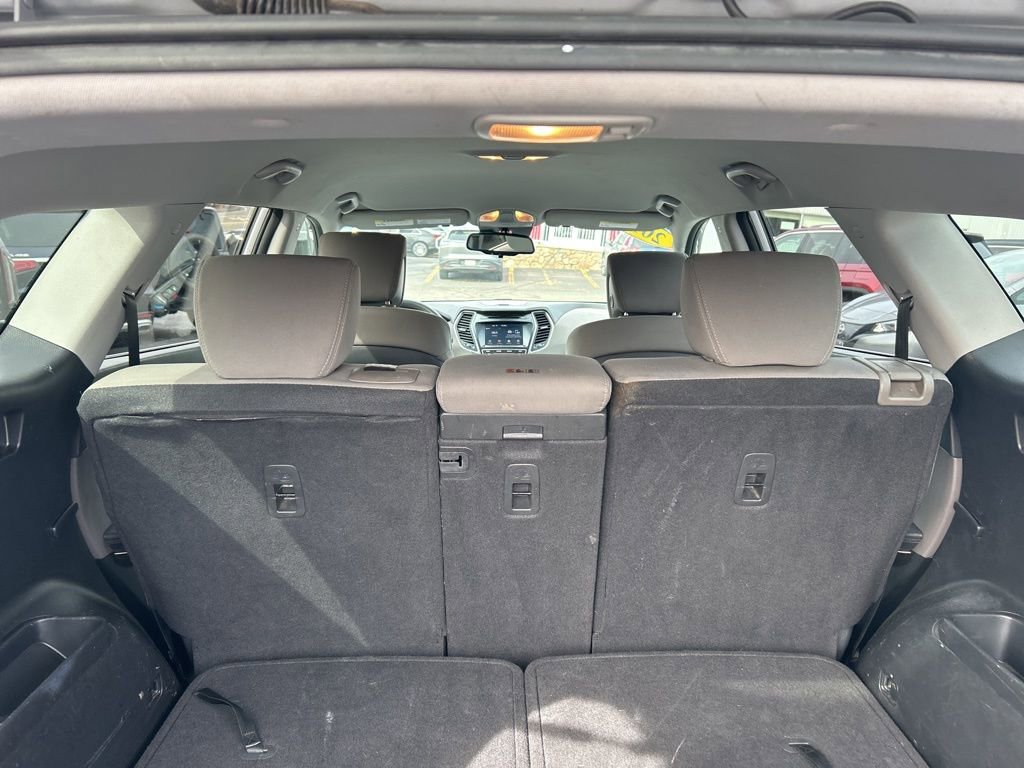 Used 2019 Hyundai Santa Fe XL SE image 28