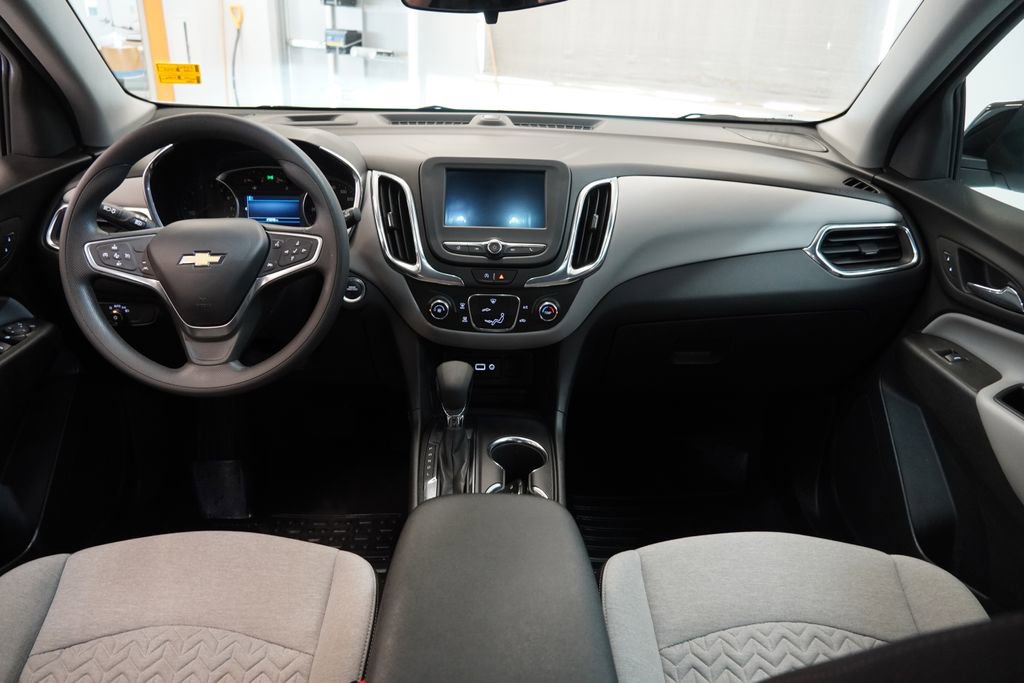 Used 2023 Chevrolet Equinox LS w/ LS Convenience Package image 8