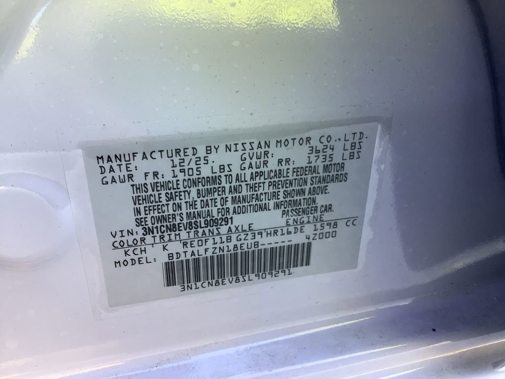 New 2025 Nissan Versa SV w/ Trunk Package FWD image 30