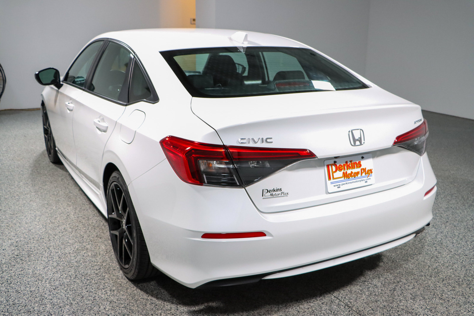 Used 2024 Honda Civic Sport image 9