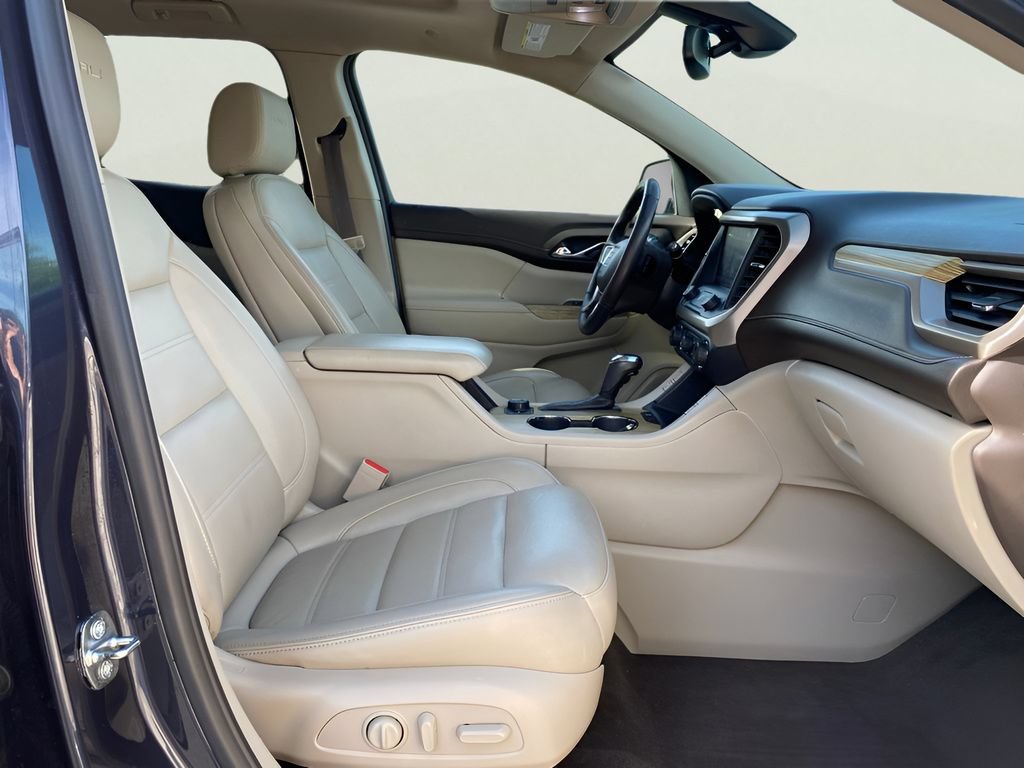 Used 2019 GMC Acadia Denali AWD/4WD image 18