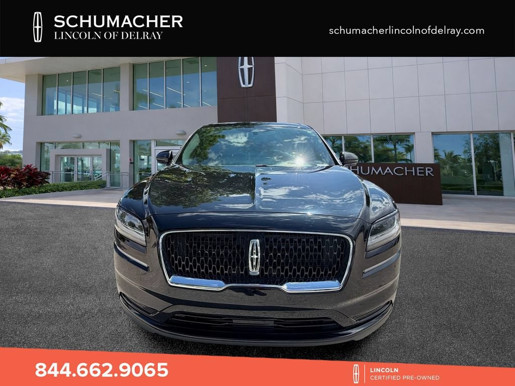 Used 2023 Lincoln Nautilus Reserve w/ Monochromatic Package AWD/4WD image 2