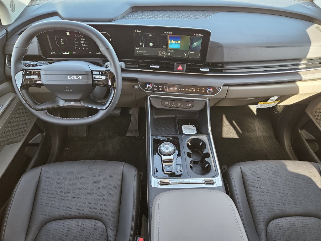 New 2027 Kia Carnival SX FWD image 13