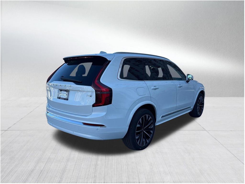 New 2026 Volvo XC90 T8 Core image 4