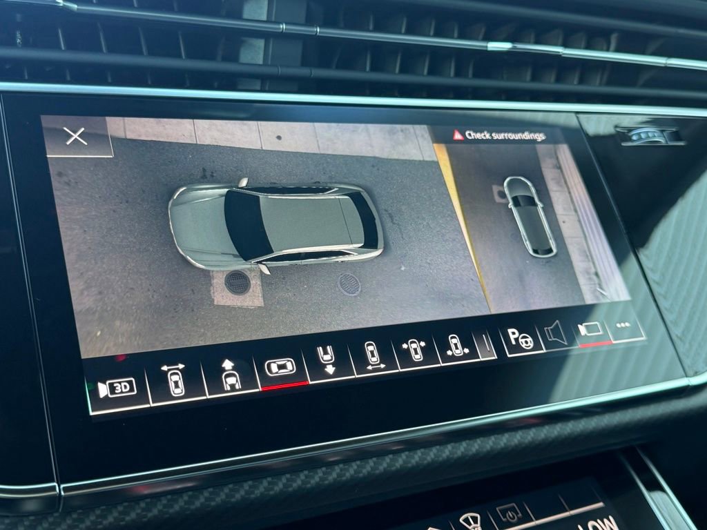 Used 2024 Audi RS Q8 w/ Black Optic Package image 34