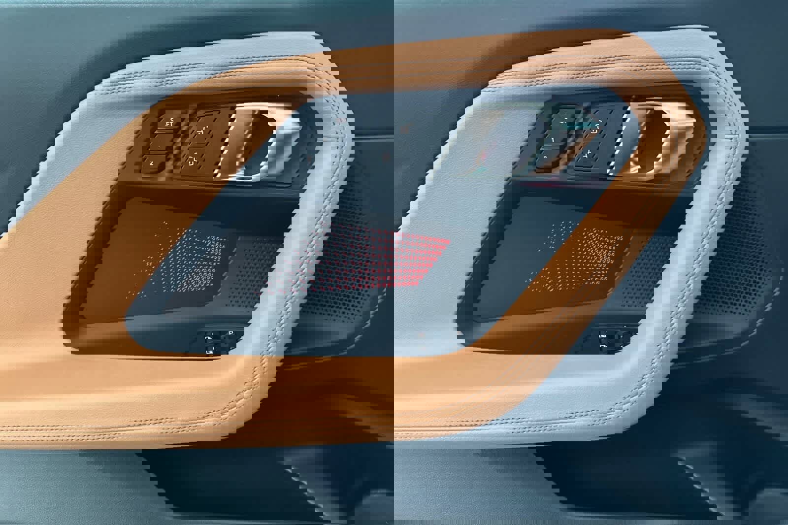 Used 2025 BMW 230i Coupe w/ Premium Package image 12