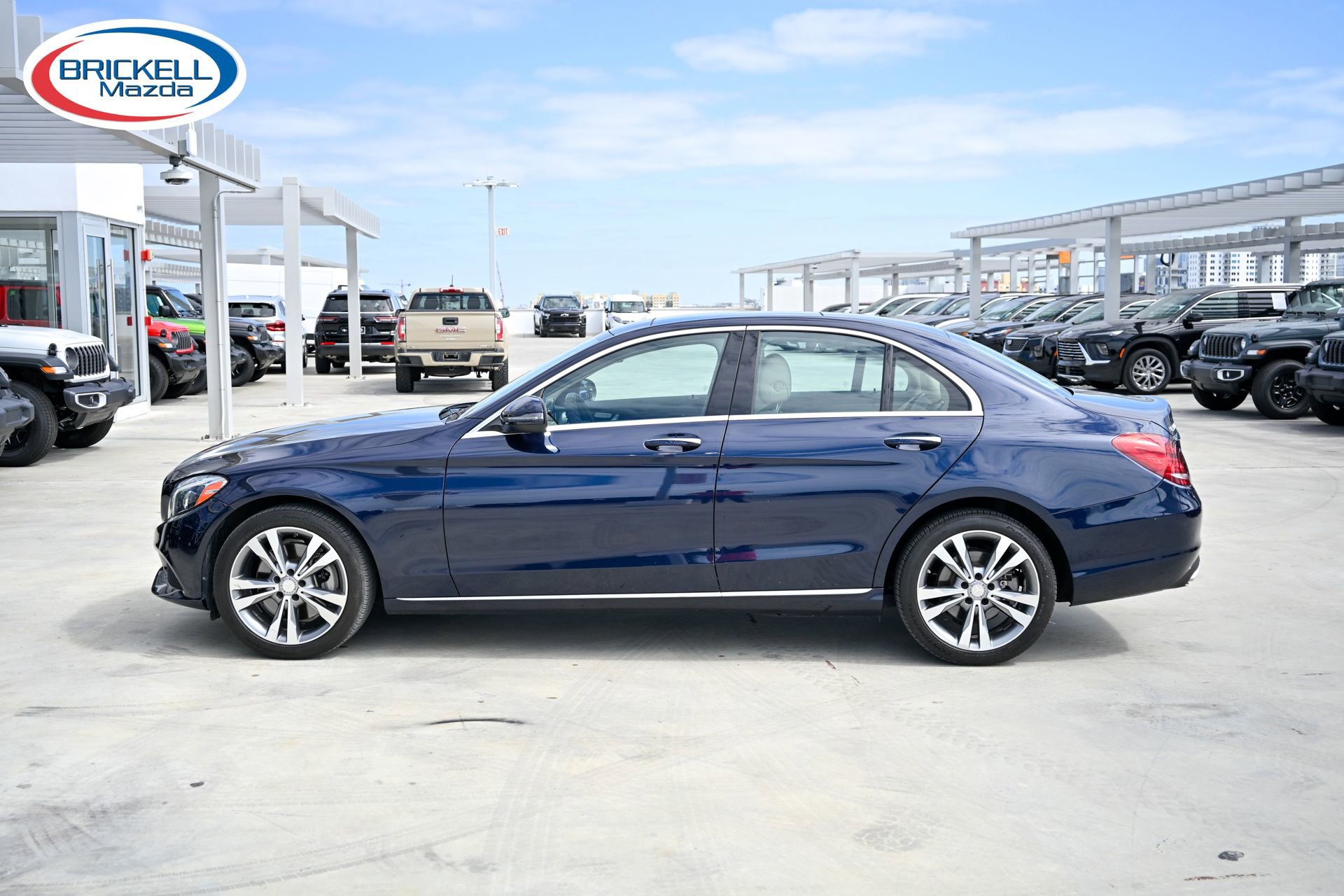 Used 2017 Mercedes-Benz C 300 4MATIC Sedan image 8