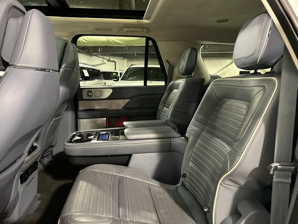 Certified 2023 Lincoln Navigator L Black Label AWD/4WD image 23