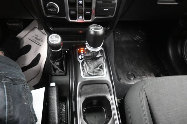 Used 2020 Jeep Wrangler Unlimited Sport AWD/4WD image 11