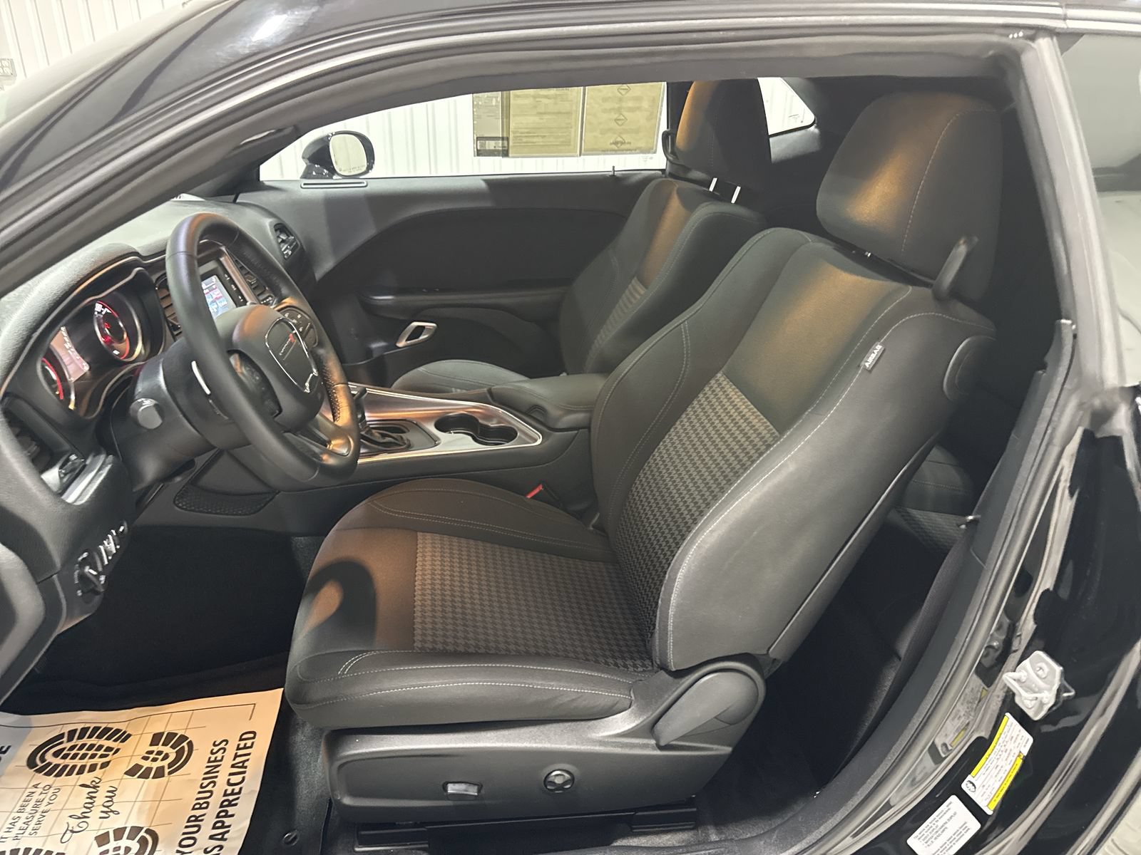 Used 2015 Dodge Challenger R/T w/ Quick Order Package 28B R/T RWD image 20