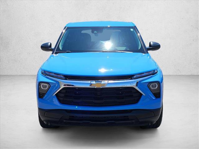 Used 2024 Chevrolet TrailBlazer LS w/ LS Convenience Package FWD image 2