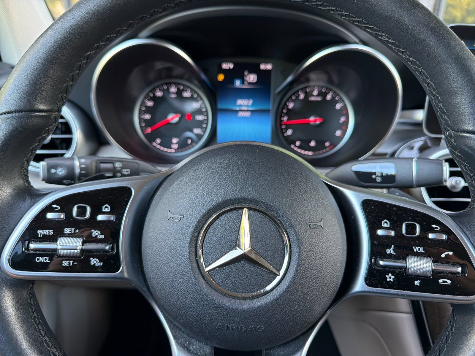 Used 2021 Mercedes-Benz GLC 300 4MATIC image 21