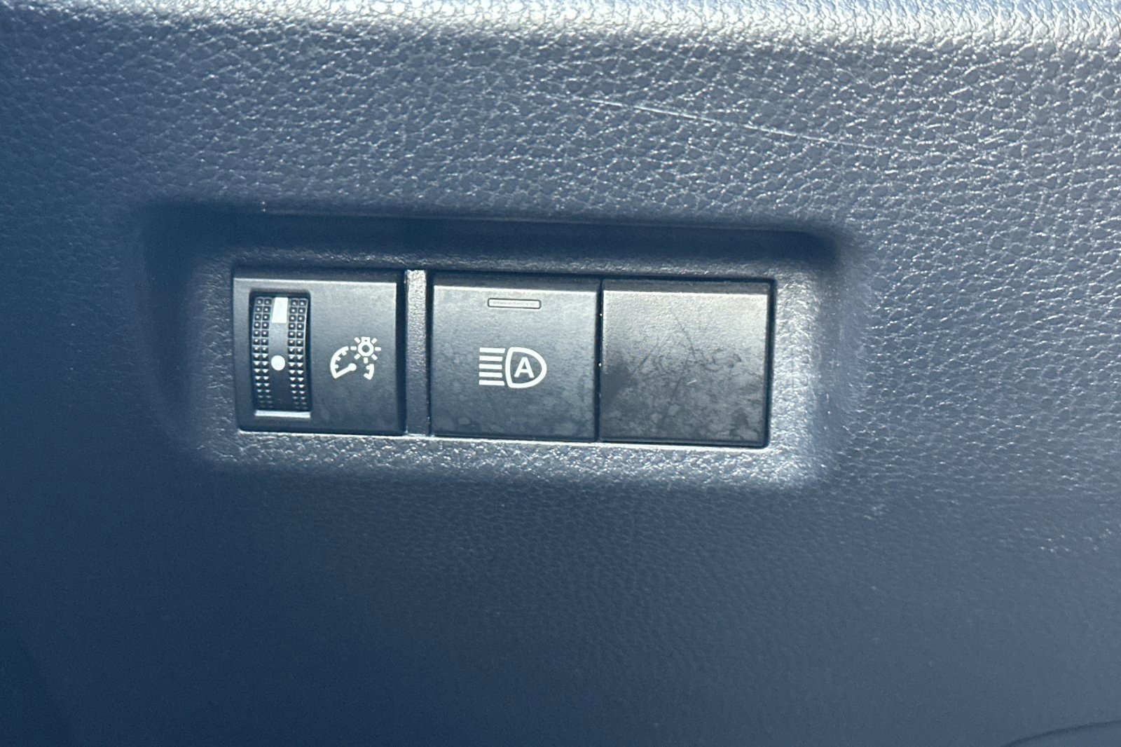 Used 2024 Toyota RAV4 LE image 42