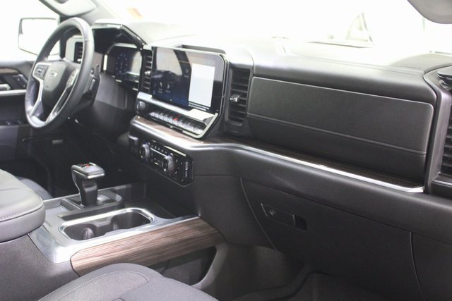 Used 2024 Chevrolet Silverado 1500 RST image 21