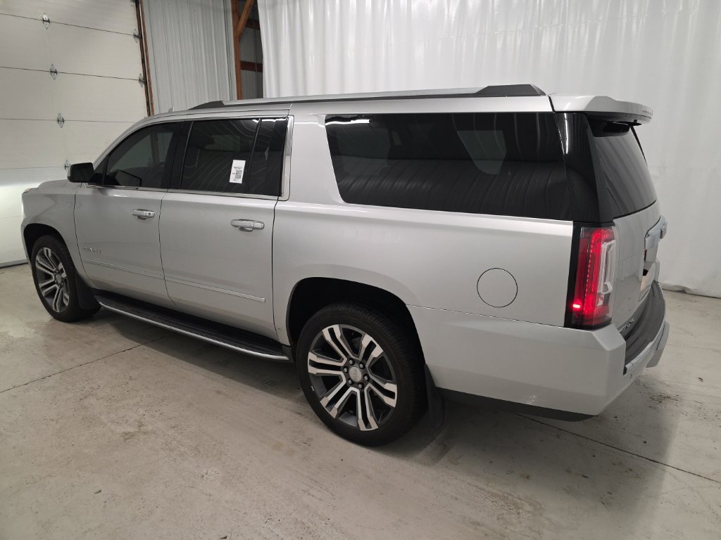 Used 2018 GMC Yukon XL Denali w/ Open Road Package AWD/4WD image 3