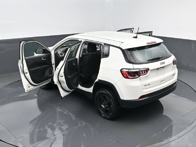 Used 2021 Jeep Compass Sport AWD/4WD image 24