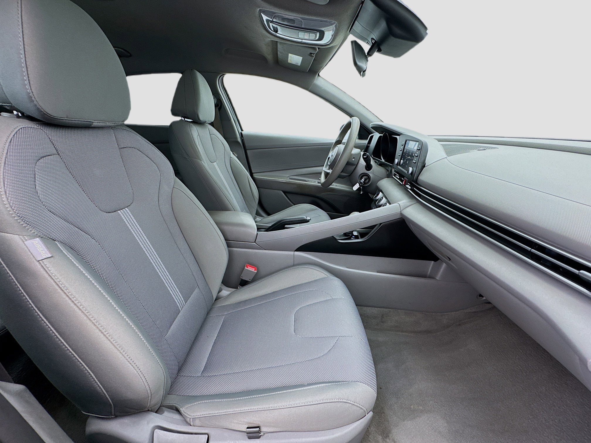 Used 2022 Hyundai Elantra SE image 18