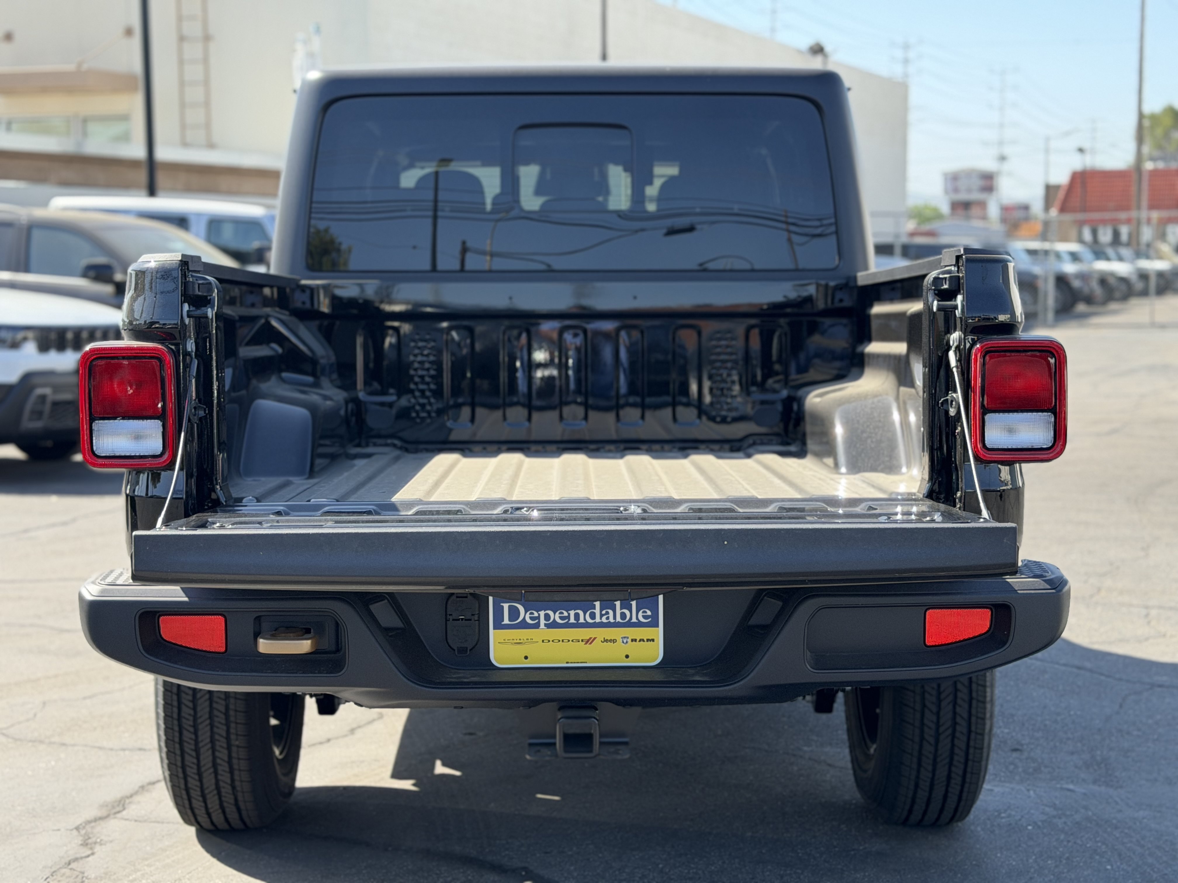 New 2026 Jeep Gladiator Sport AWD/4WD image 13