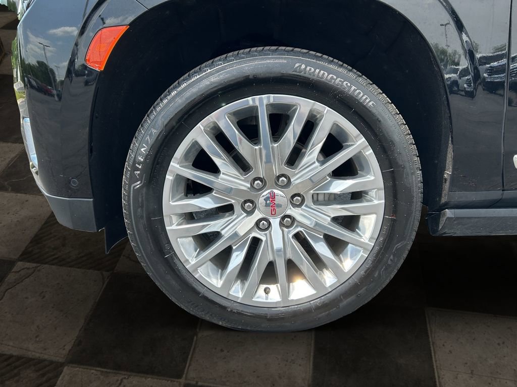 Certified 2024 GMC Yukon Denali w/ Denali Reserve Package AWD/4WD image 9