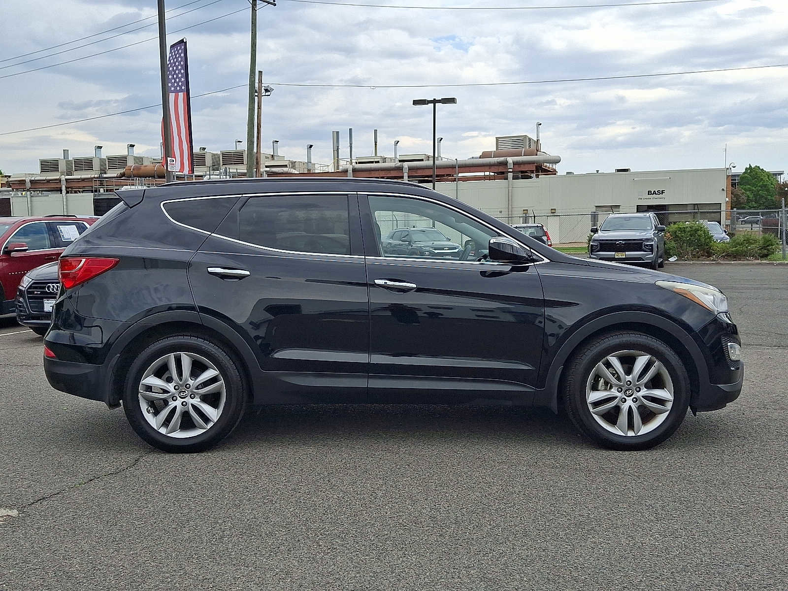 Used 2014 Hyundai Santa Fe Sport 2.0T w/ Navigation Package 06 AWD/4WD image 8