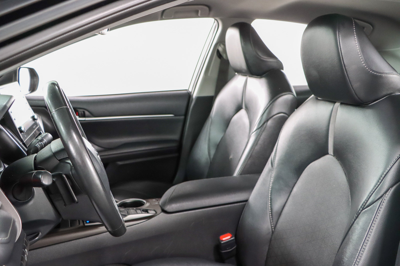 Used 2024 Toyota Camry XSE FWD image 23