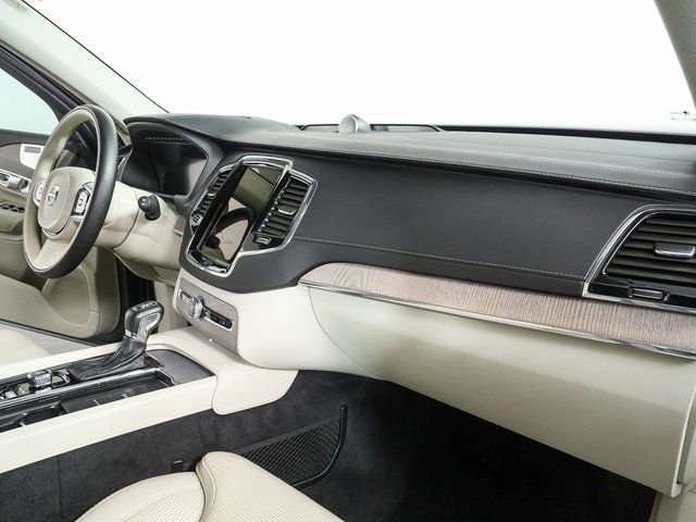 Used 2020 Volvo XC90 T6 Inscription w/ Protection Package Premier image 25