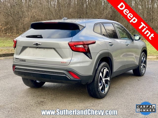 Certified 2025 Chevrolet Trax RS w/ Driver Confidence Package image 7