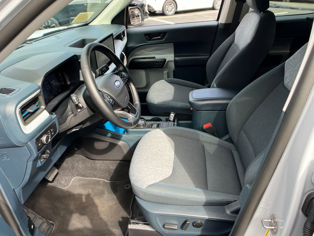 Used 2025 Ford Maverick XLT w/ XLT Luxury Package image 9