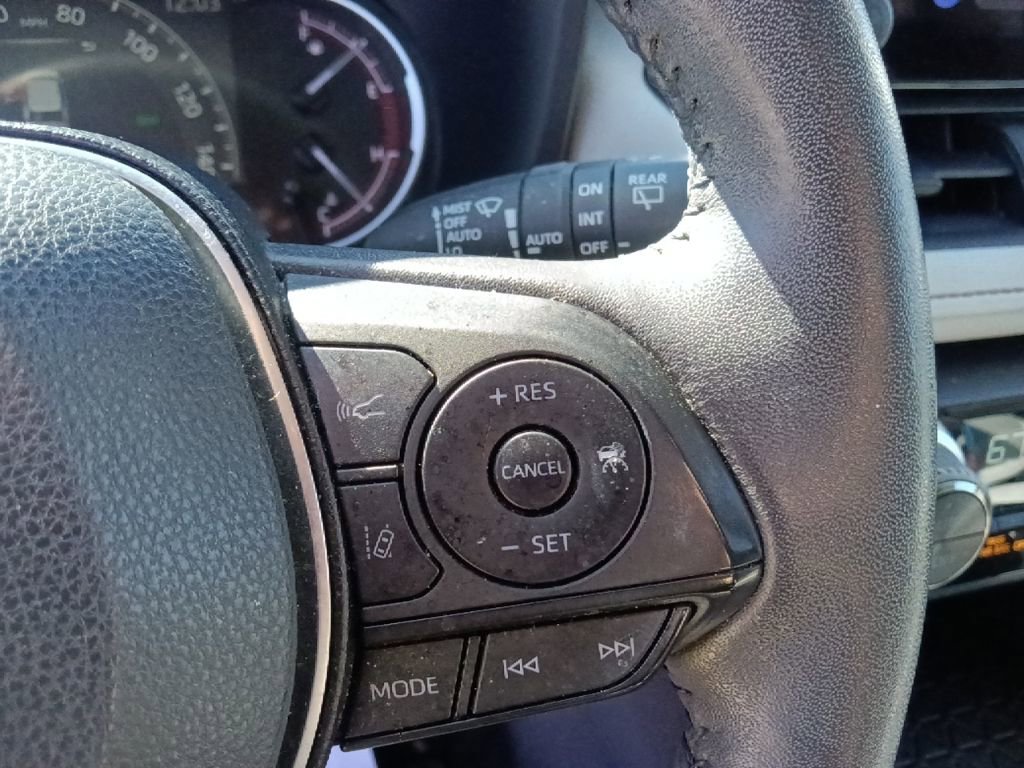 Used 2024 Toyota RAV4 XLE w/ Convenience Package image 18