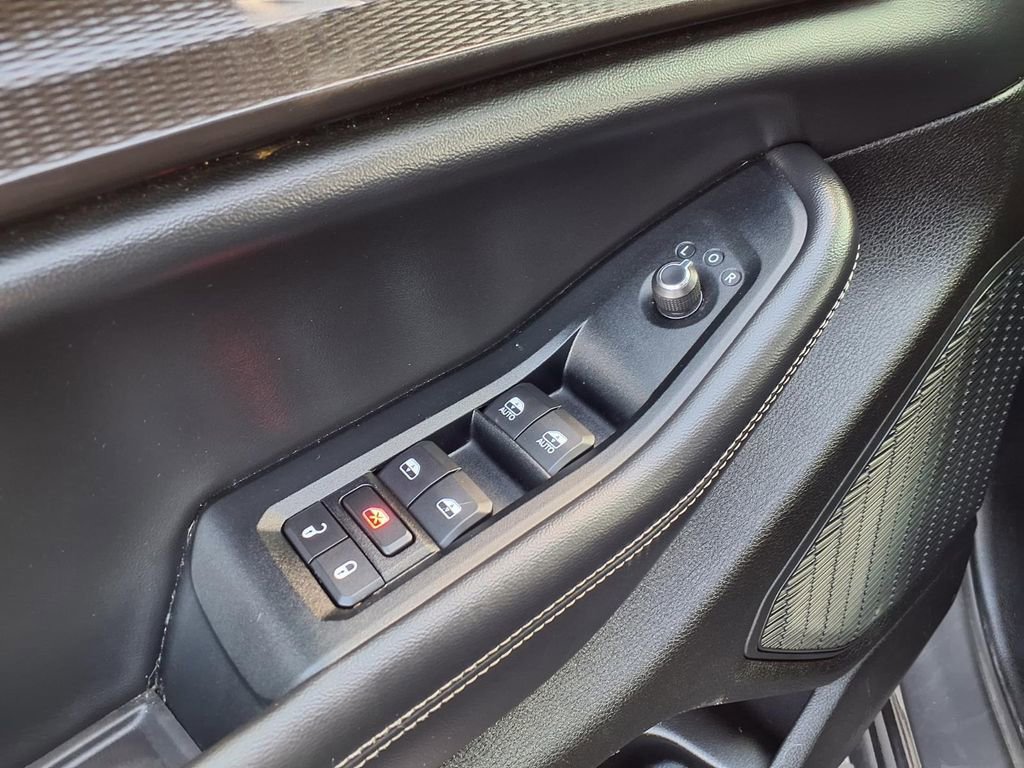 Certified 2023 Jeep Grand Cherokee L Laredo image 19