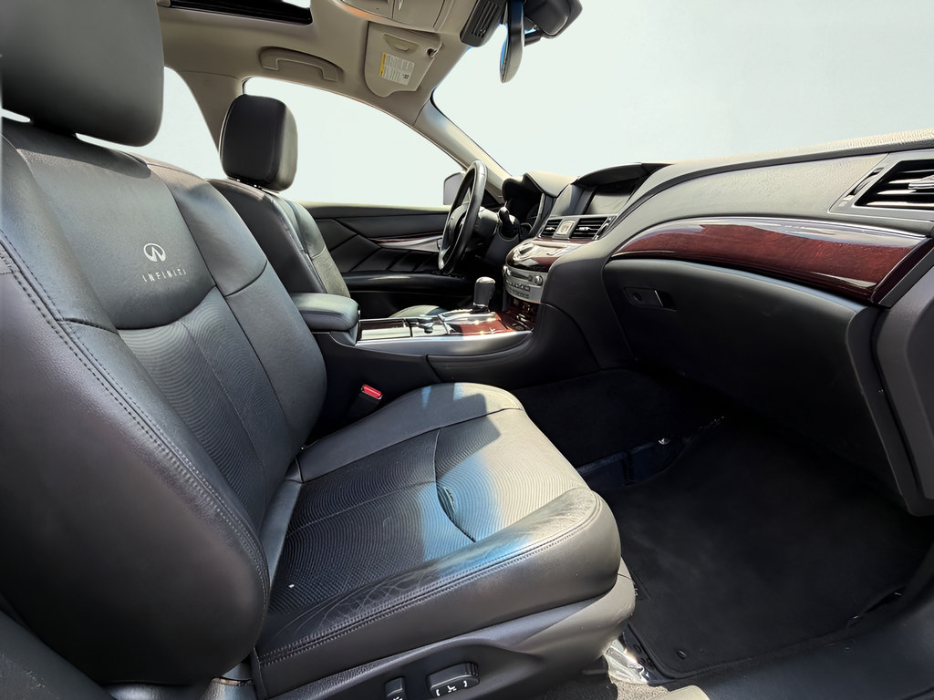 Used 2012 INFINITI M35 w/ Premium Pkg RWD image 26