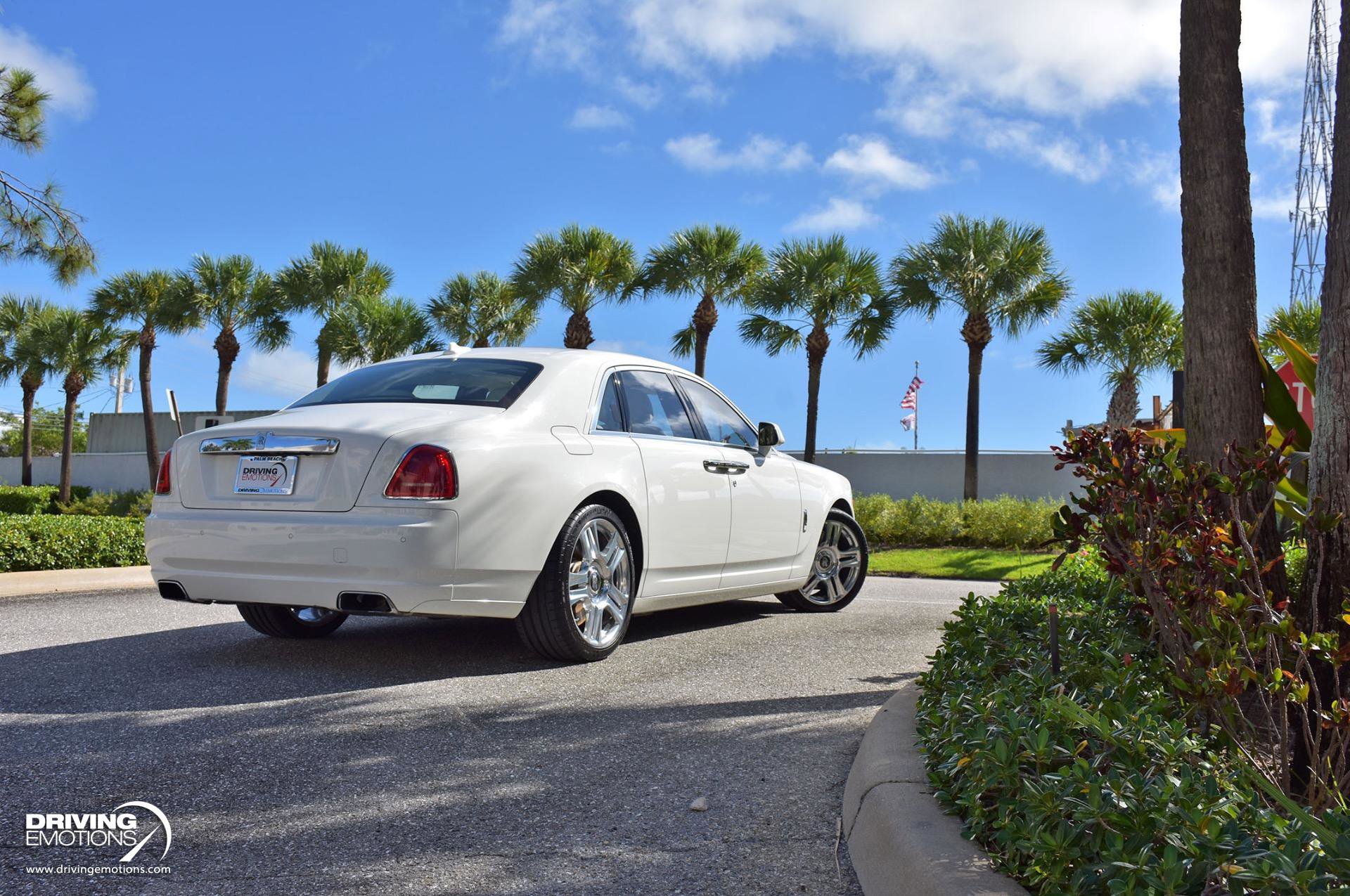 Used 2015 Rolls-Royce Ghost image 39