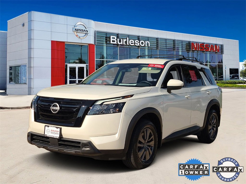 Certified 2024 Nissan Pathfinder SV w/ Lighting Package (N92)