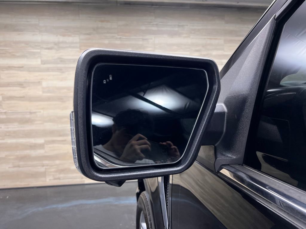 Used 2022 Ford F150 Limited image 32