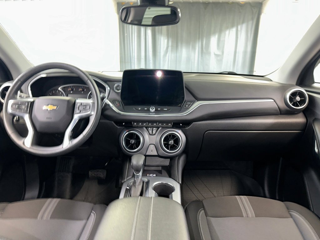 Certified 2024 Chevrolet Blazer LT w/ Convenience Package image 31