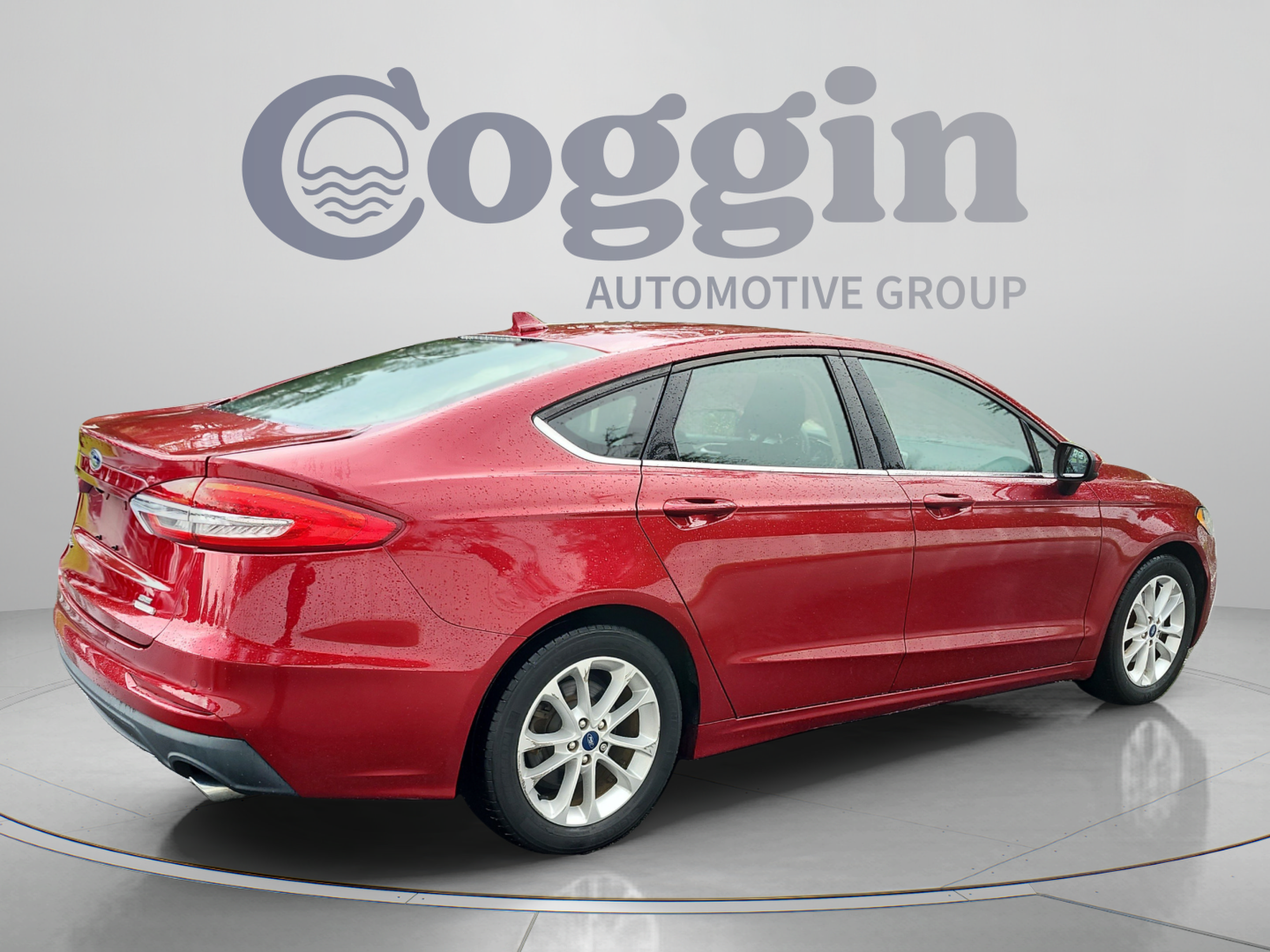 Used 2019 Ford Fusion SE FWD image 5