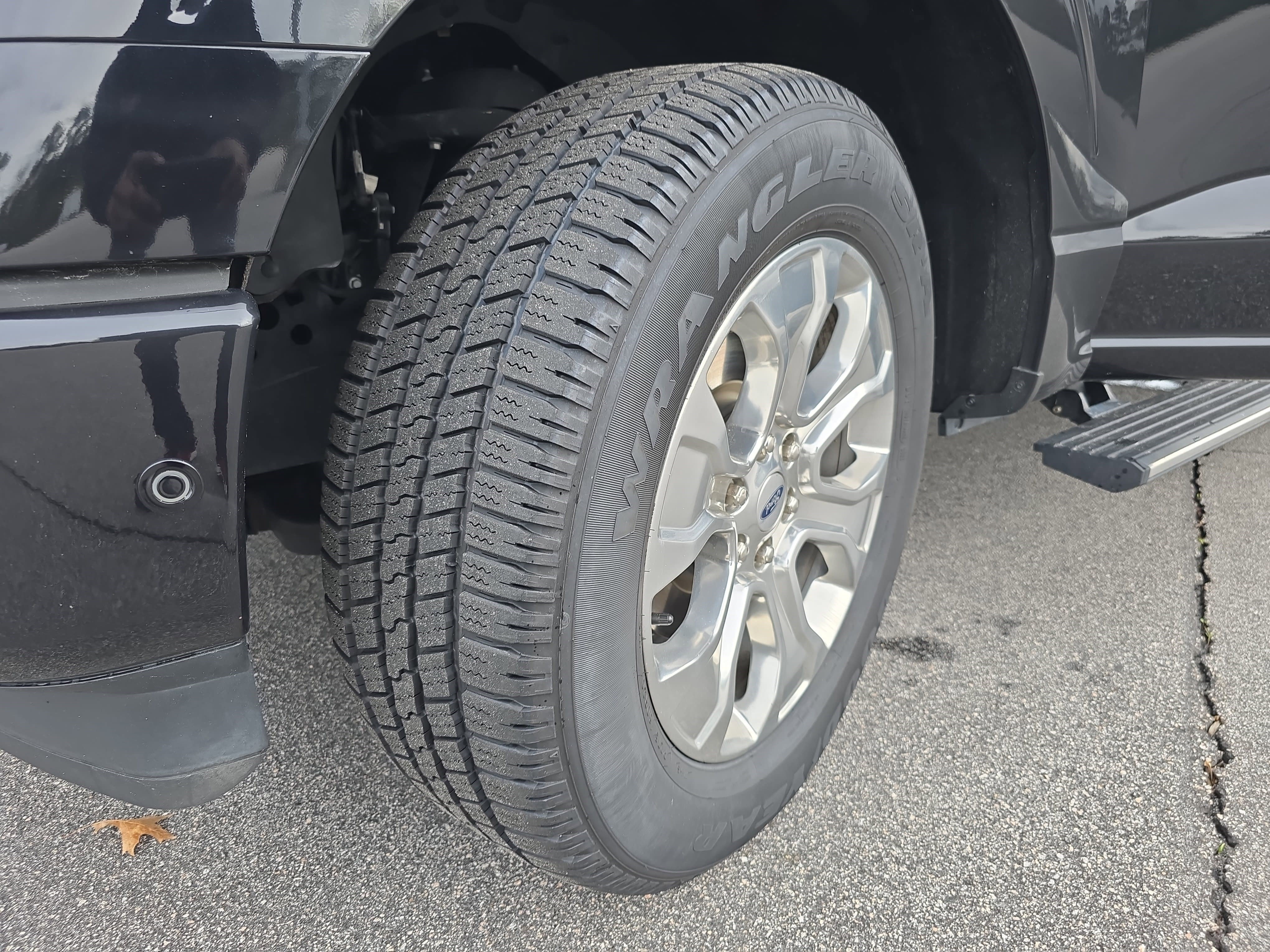 Used 2023 Ford F150 Platinum w/ Equipment Group 701A High image 32