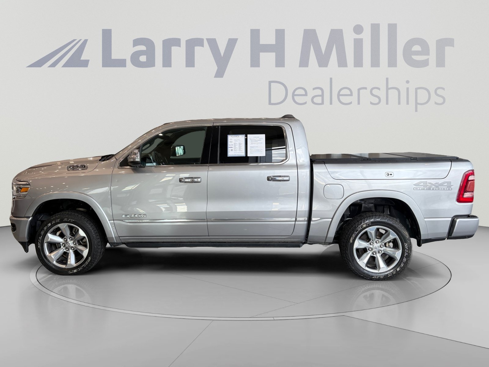Used 2020 RAM 1500 Limited AWD/4WD image 2