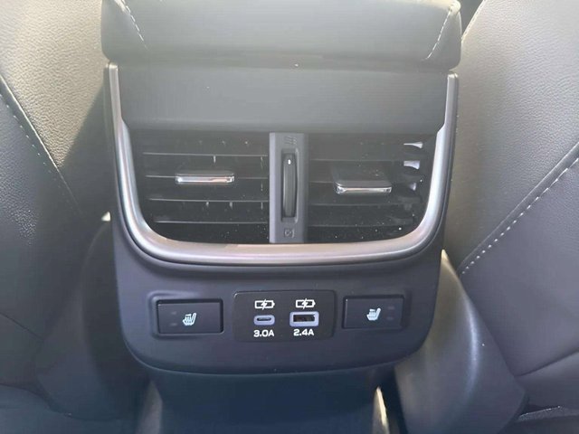 Used 2025 Subaru Outback Limited image 23