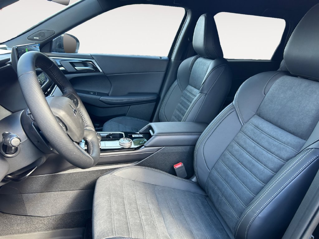 New 2026 Mitsubishi Outlander SE AWD/4WD image 9