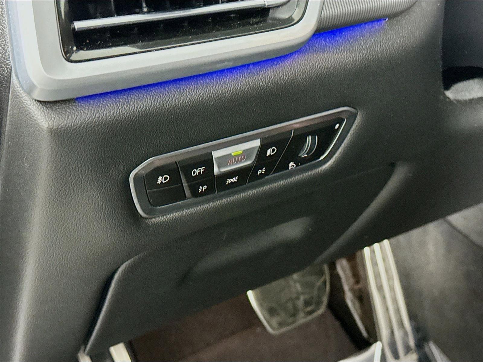 Used 2020 BMW X6 xDrive40i w/ M Sport Package image 8