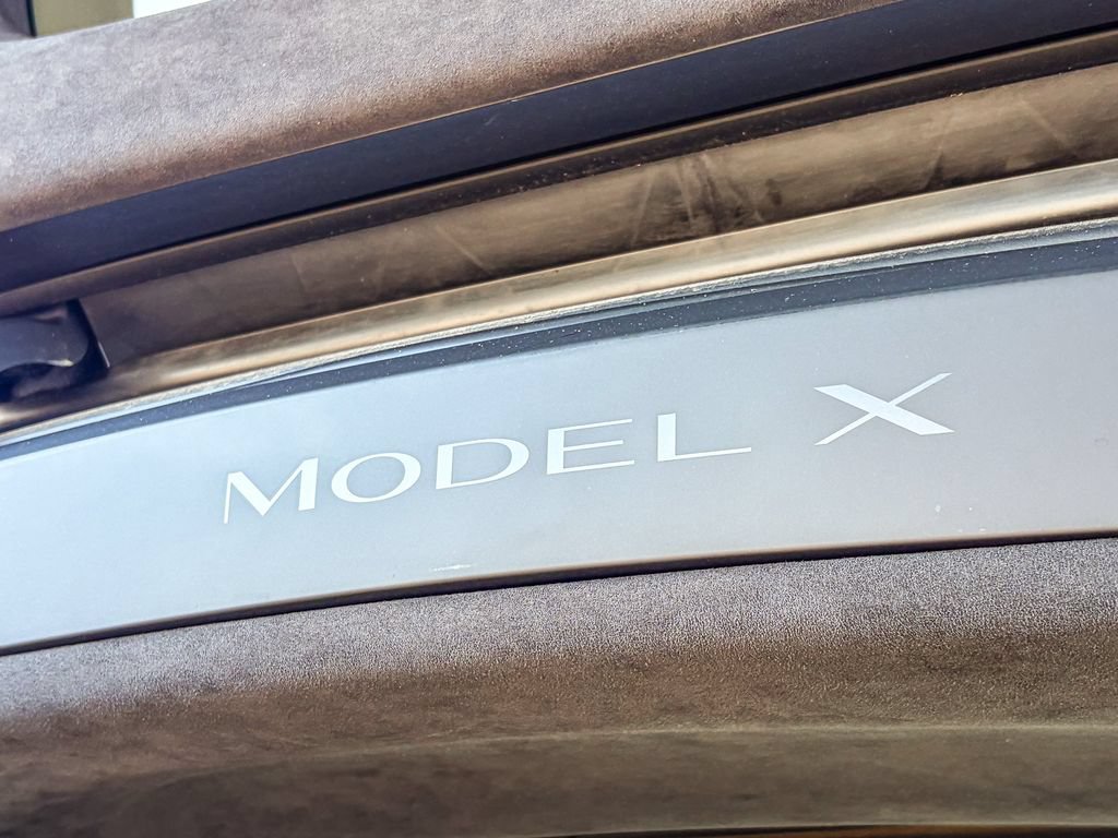 Used 2023 Tesla Model X AWD/4WD image 16