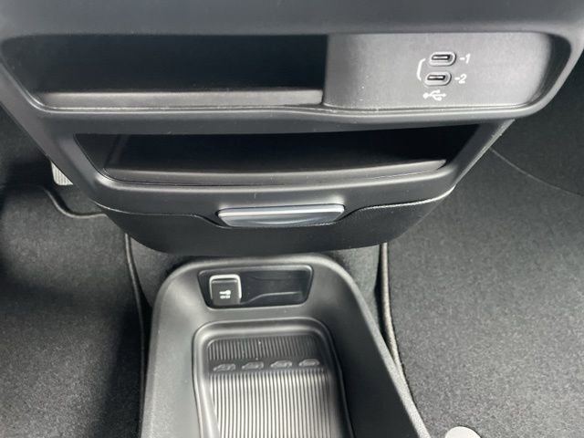 New 2026 Chrysler Pacifica Select w/ S Appearance Package image 28