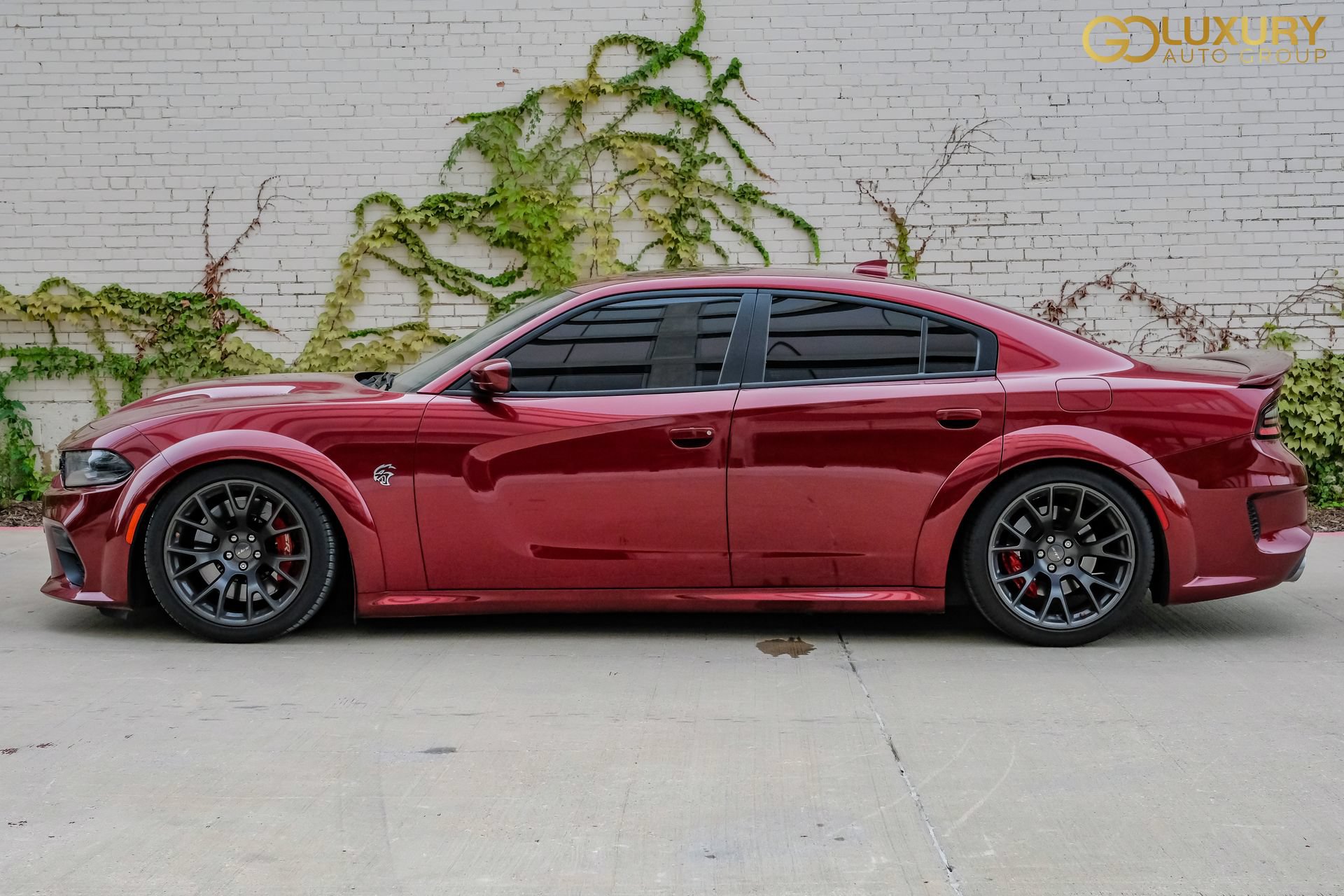 Used 2021 Dodge Charger SRT Hellcat w/ Carbon/Suede Interior Package RWD image 13