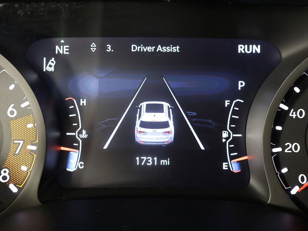 Used 2025 Jeep Compass Limited image 35