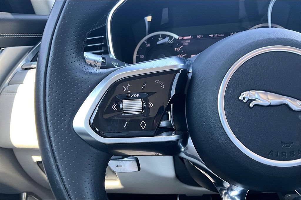 Used 2022 Jaguar XF R-Dynamic SE AWD/4WD image 19