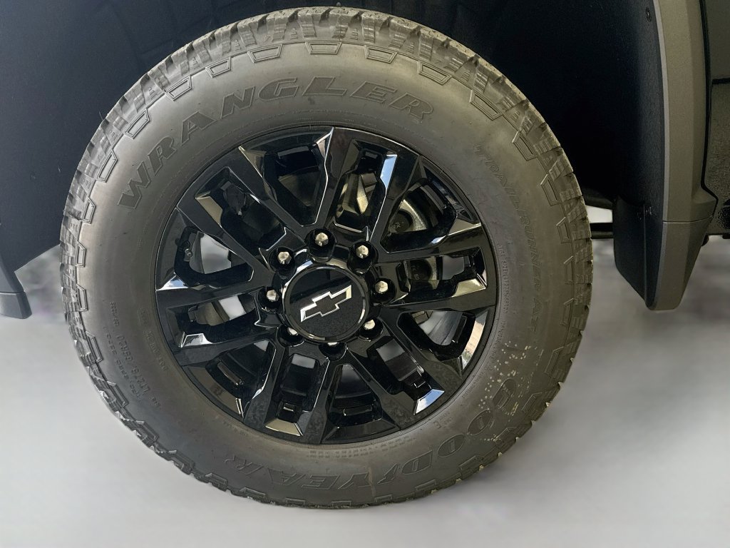 New 2026 Chevrolet Silverado 2500 Custom w/ Custom Value Package AWD/4WD image 30