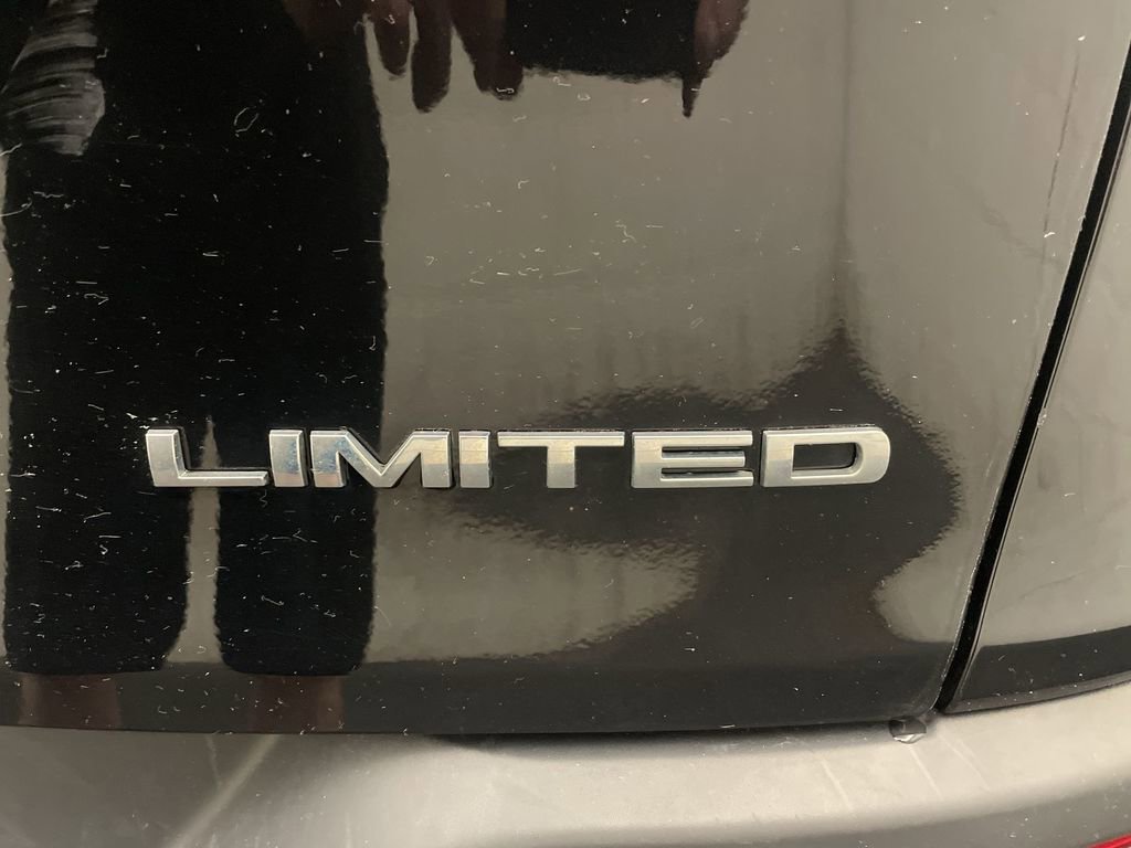 Used 2018 Jeep Cherokee Limited AWD/4WD image 24