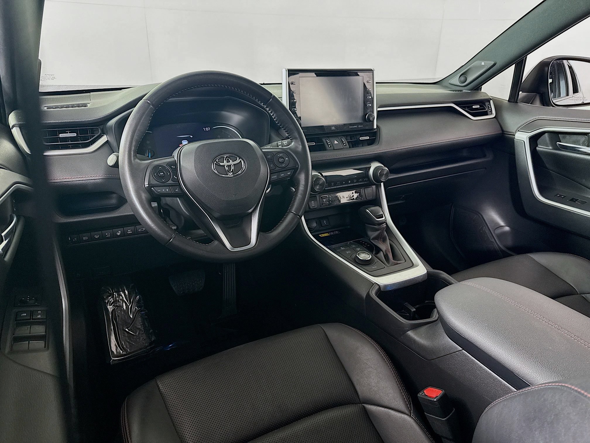 Certified 2022 Toyota RAV4 XSE w/ Premium Package AWD/4WD image 19
